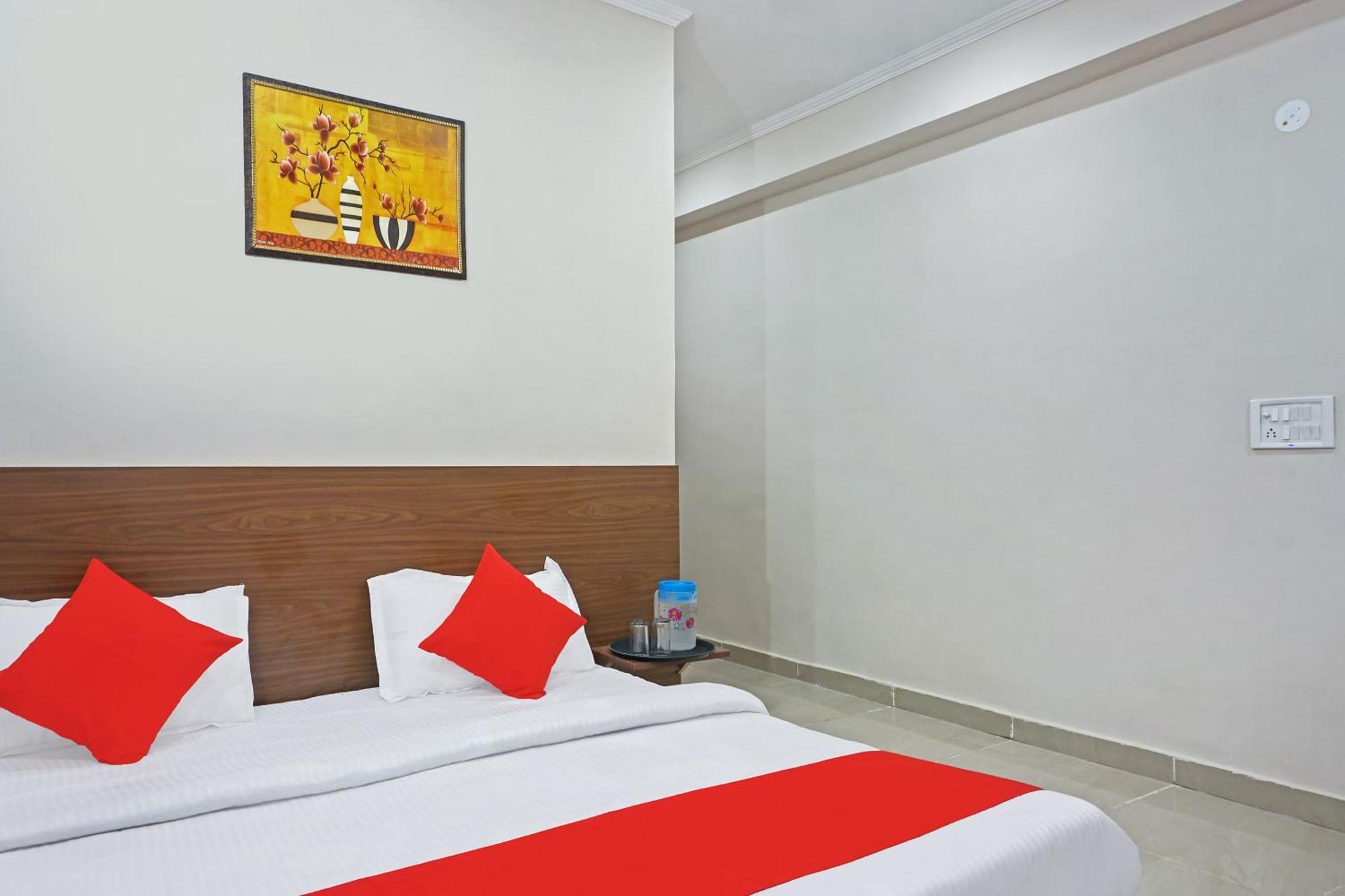 Hotel O Quadis Noida Exterior photo
